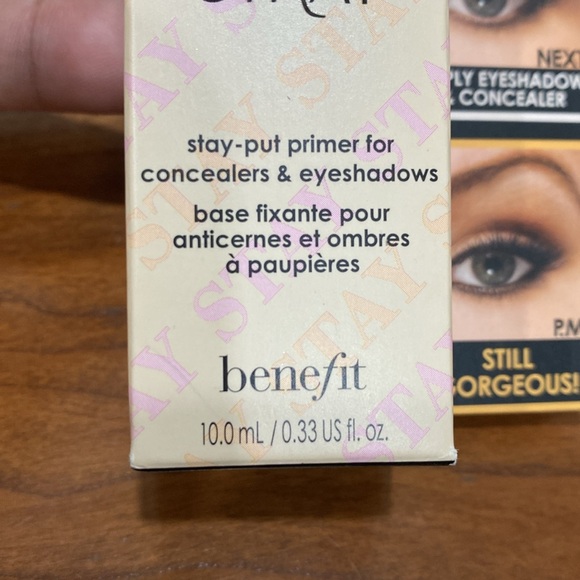 Benefit Cosmetics Stay Don't Stray Stay-Put Primer for Concealers & Eyeshadows - Picture 3 of 4